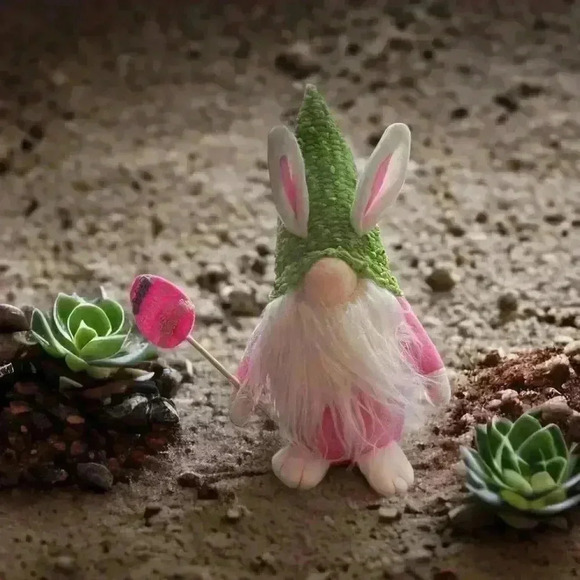 Adorable gnome-themes Easter decor.  Three gnomes and a 9 by 12 garden flag - Picture 10 of 10